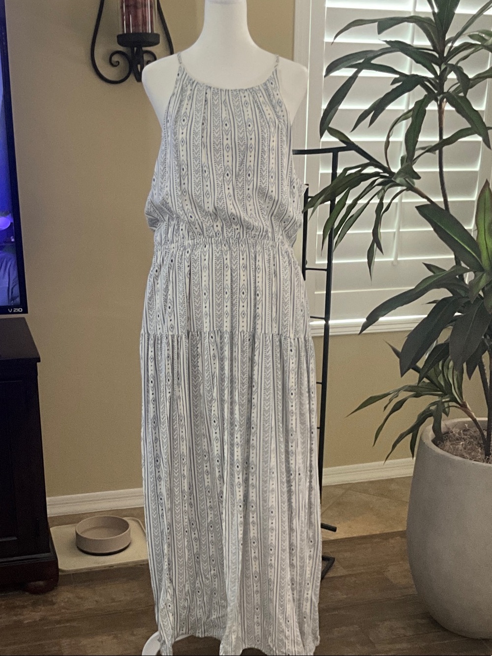 Threadgrit  Blue & Cream Patterned Halter Maxi Dress NWT